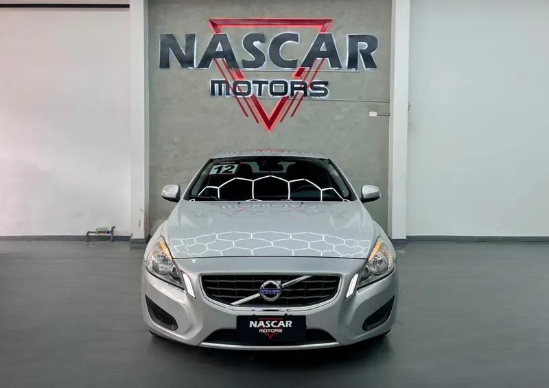 Volvo S60 Prata
