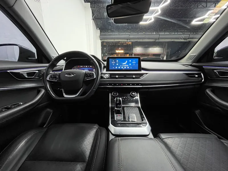 Chery Tiggo 8 Cinza