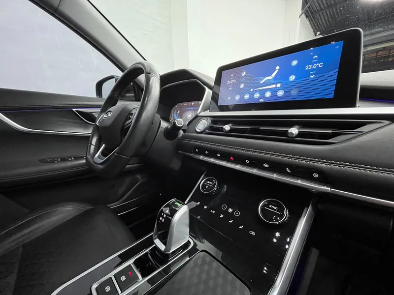 Chery Tiggo 8 Cinza