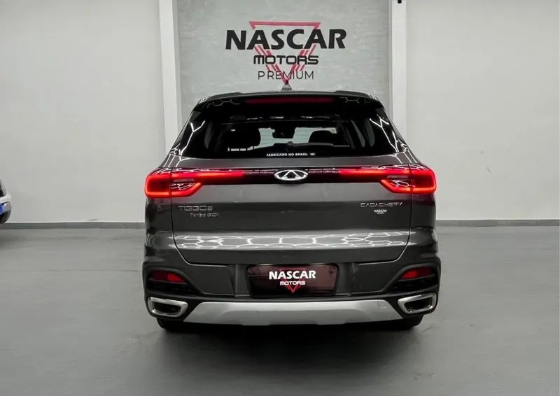 Chery Tiggo 8 Cinza