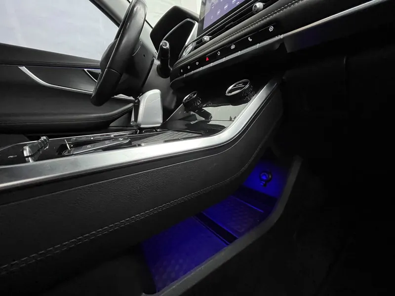 Chery Tiggo 8 Cinza