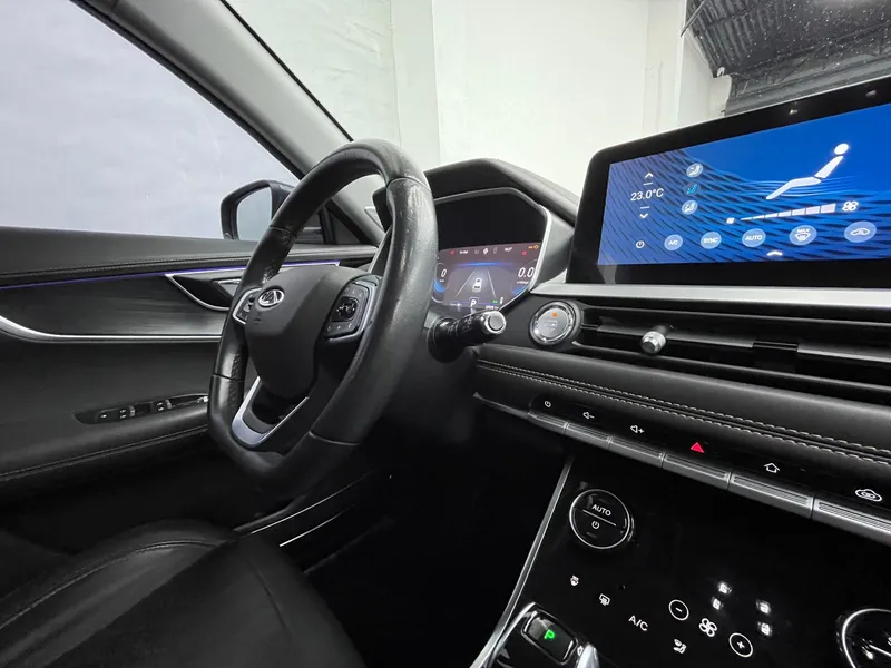 Chery Tiggo 8 Cinza