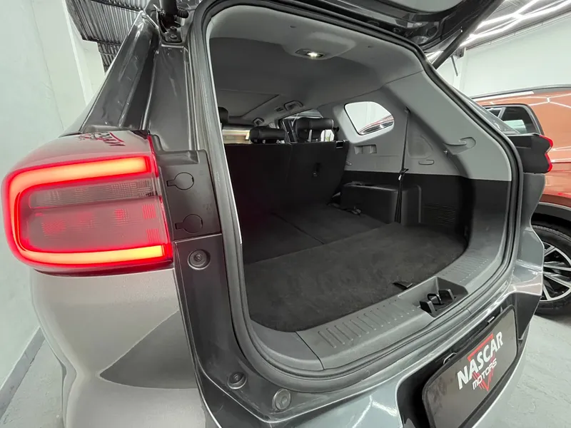 Chery Tiggo 8 Cinza