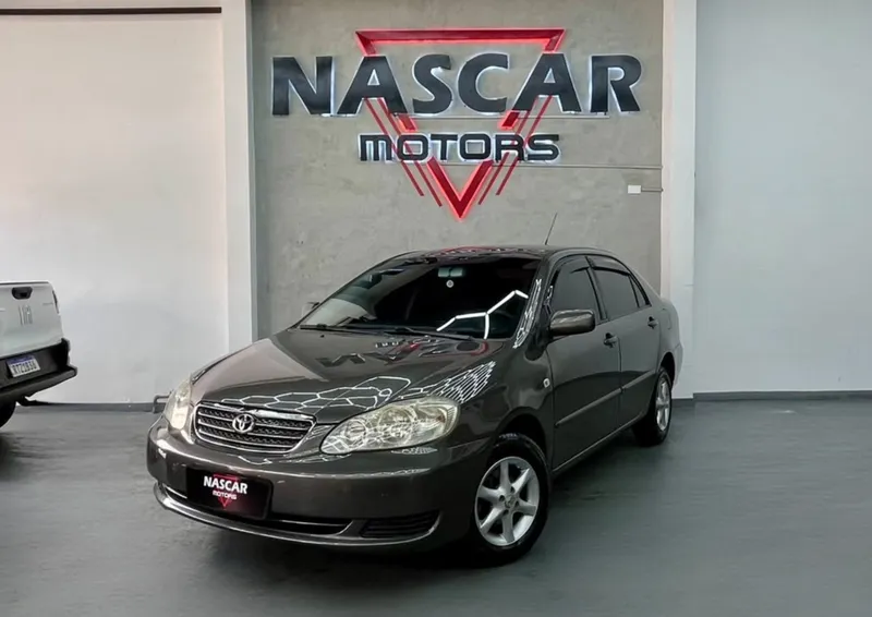 Toyota Corolla Cinza