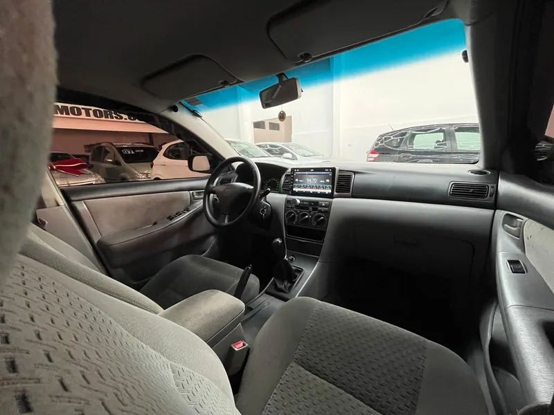 Toyota Corolla Cinza