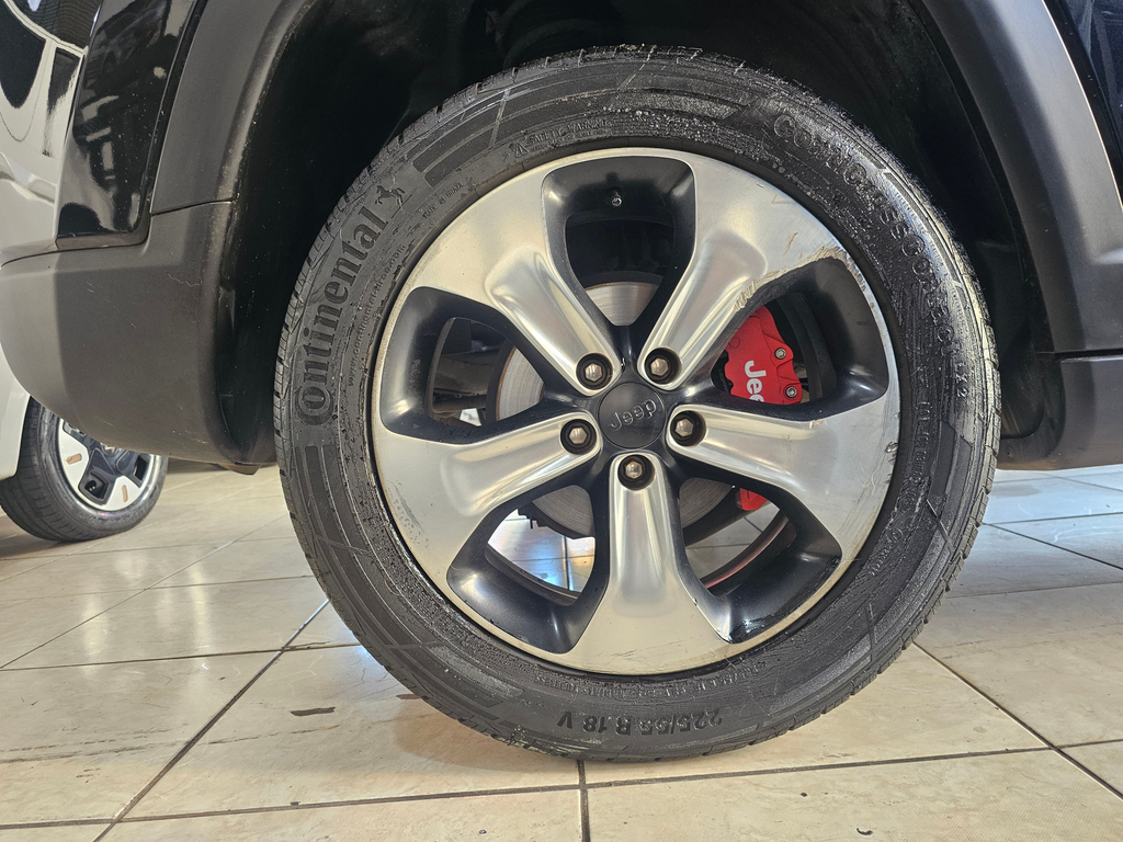 Jeep Compass Preto