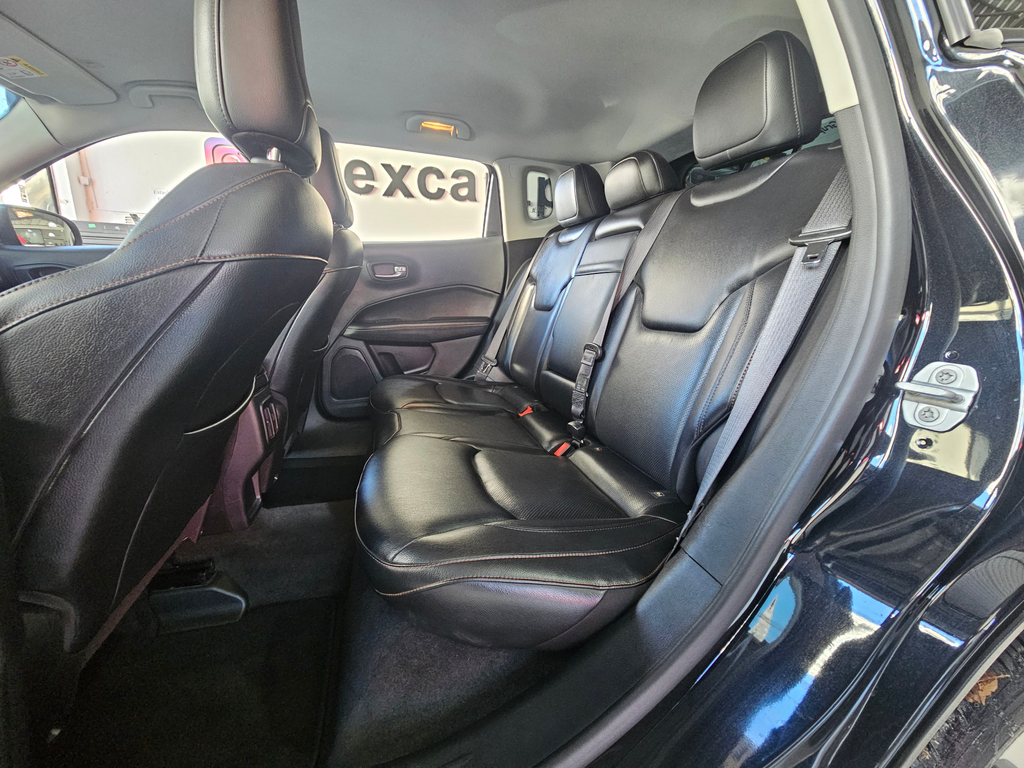 Jeep Compass Preto