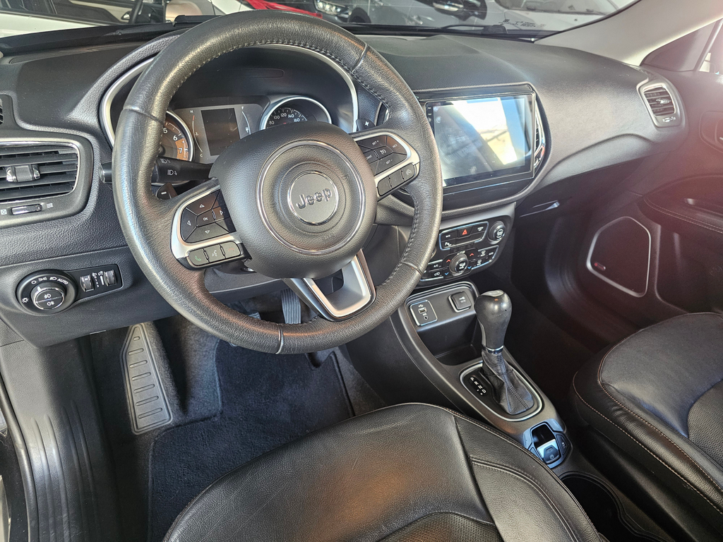 Jeep Compass Preto