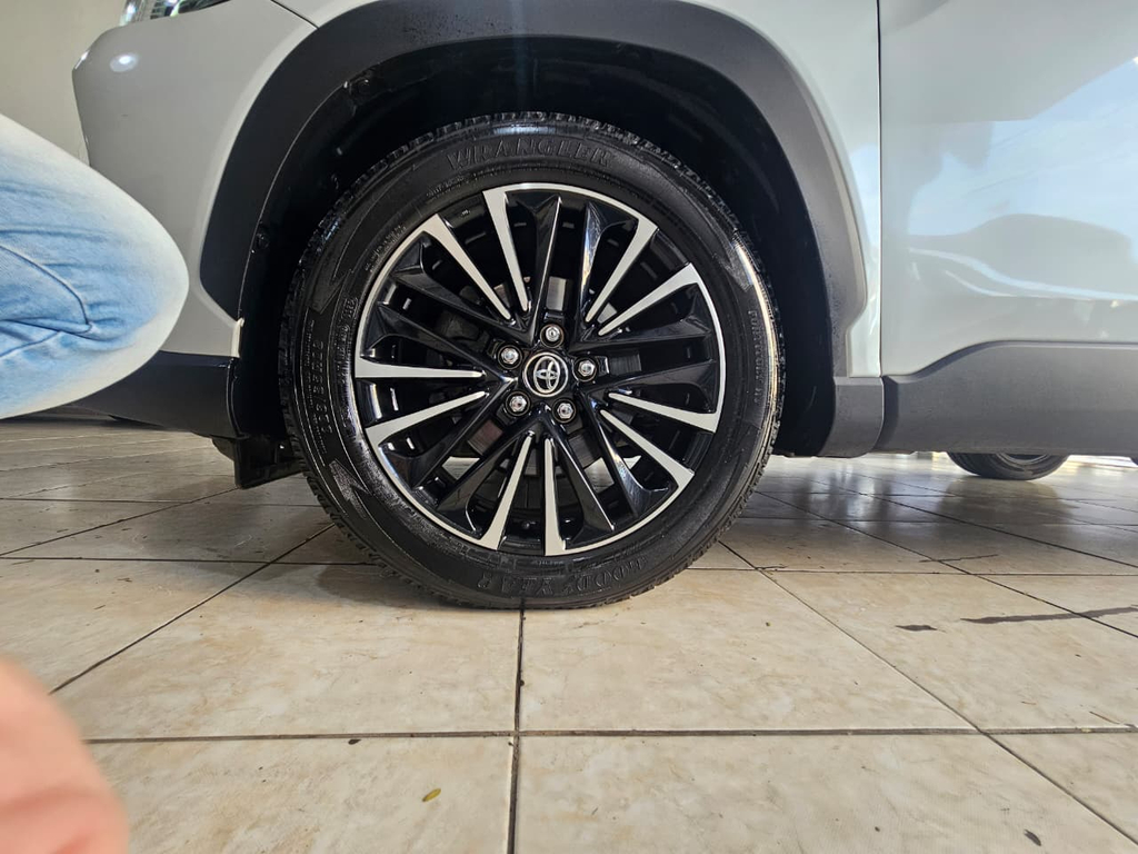 Toyota Corolla Cross Branco