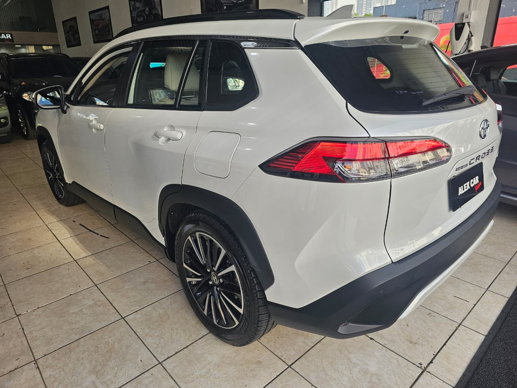 Toyota Corolla Cross Branco
