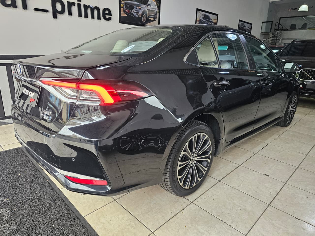 Toyota Corolla Altis Preto