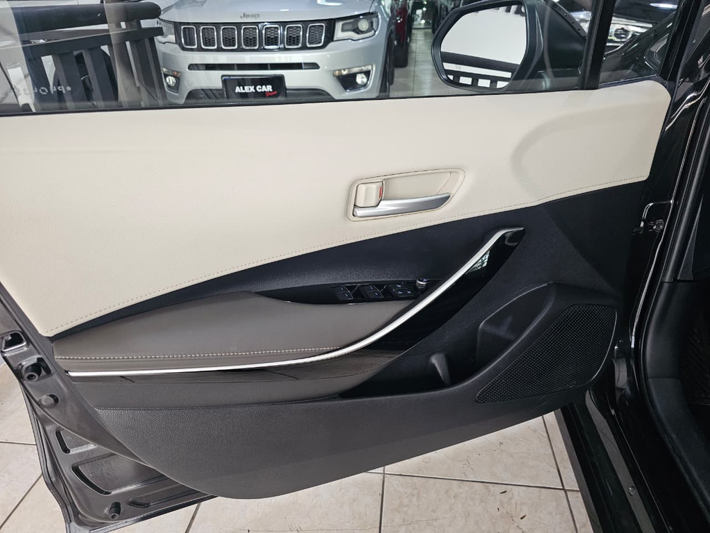 Toyota Corolla Altis Preto