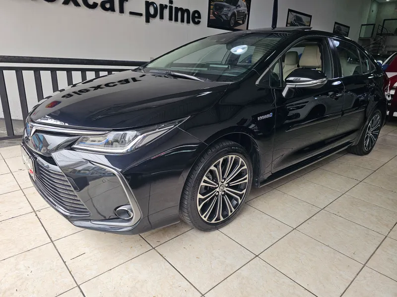 Toyota Corolla Altis Preto