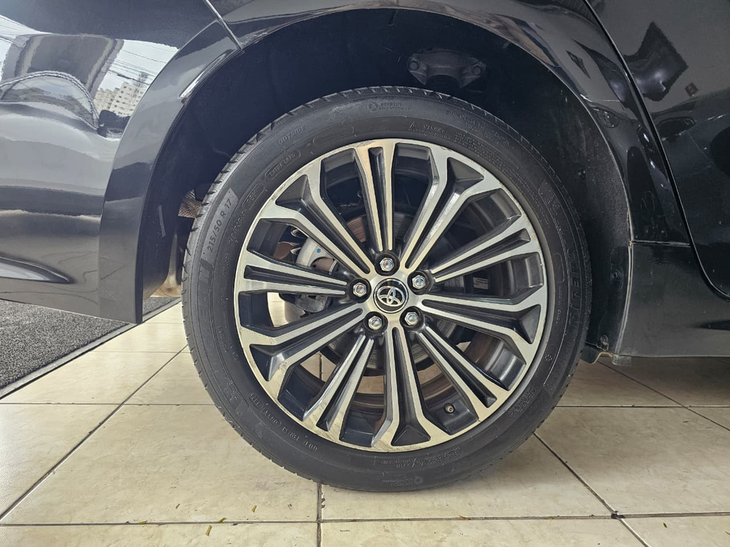 Toyota Corolla Altis Preto