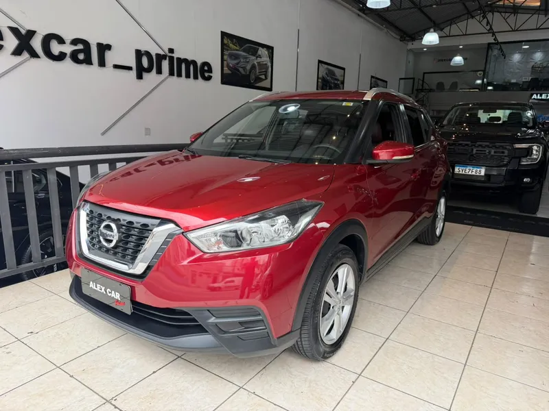 Nissan Kicks Vermelho