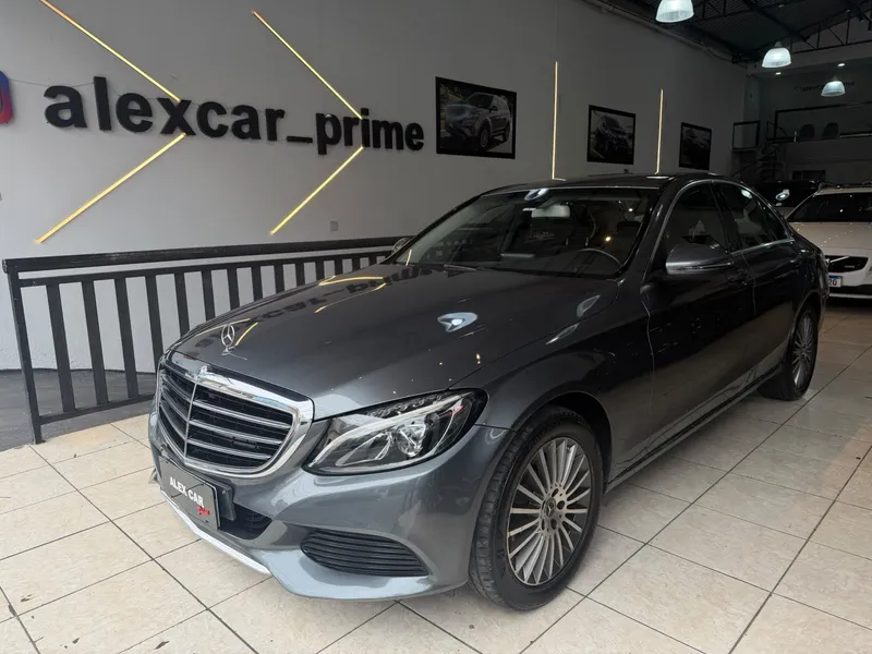 Mercedes Benz C-180 Cinza