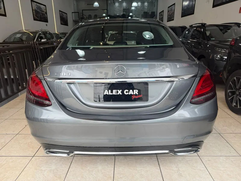 Mercedes Benz C-180 Cinza