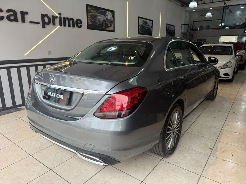 Mercedes Benz C-180 Cinza