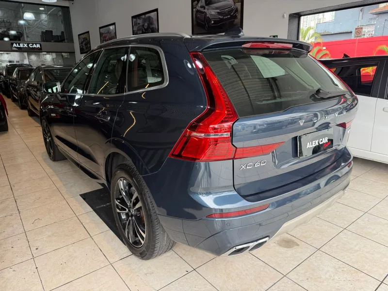 Volvo XC60 Azul