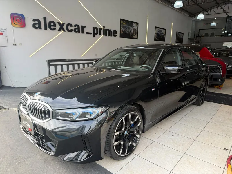 BMW 320i Preto