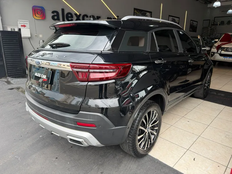 Ford TERRITORY Preto