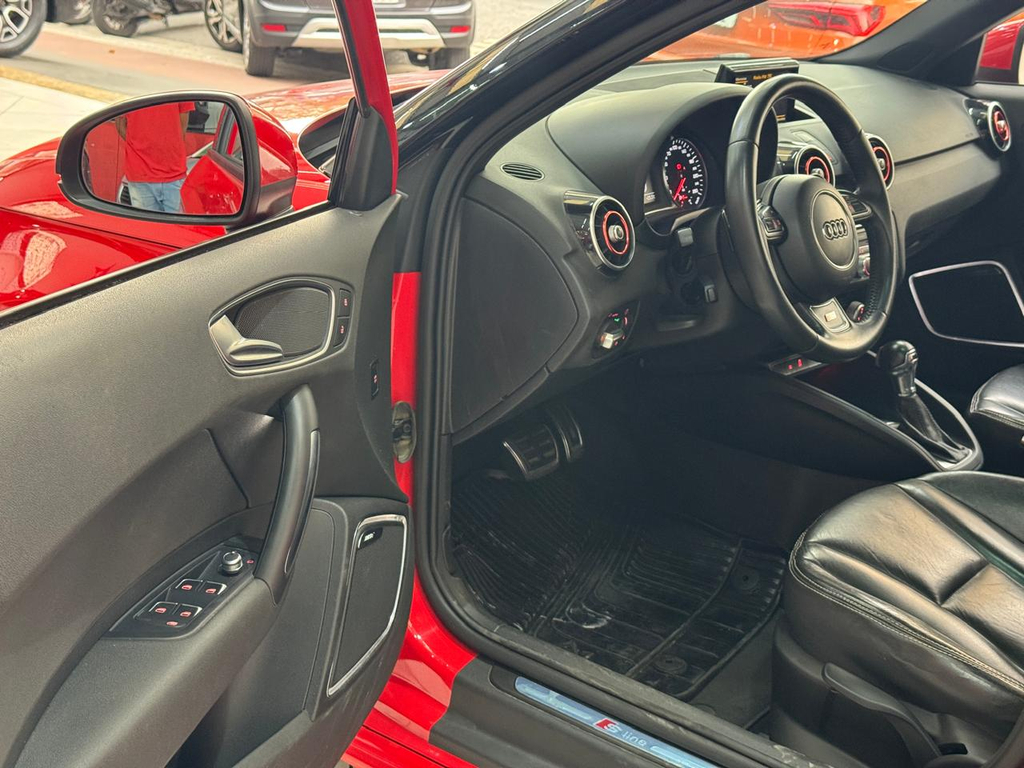 Audi A1 Vermelho