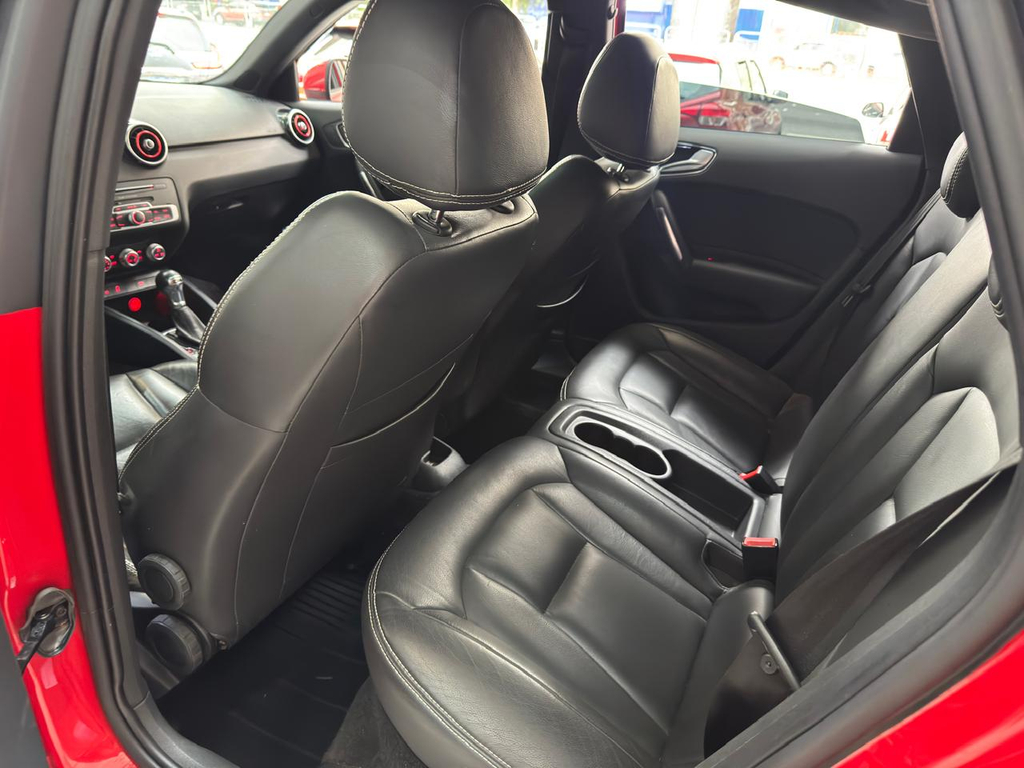 Audi A1 Vermelho