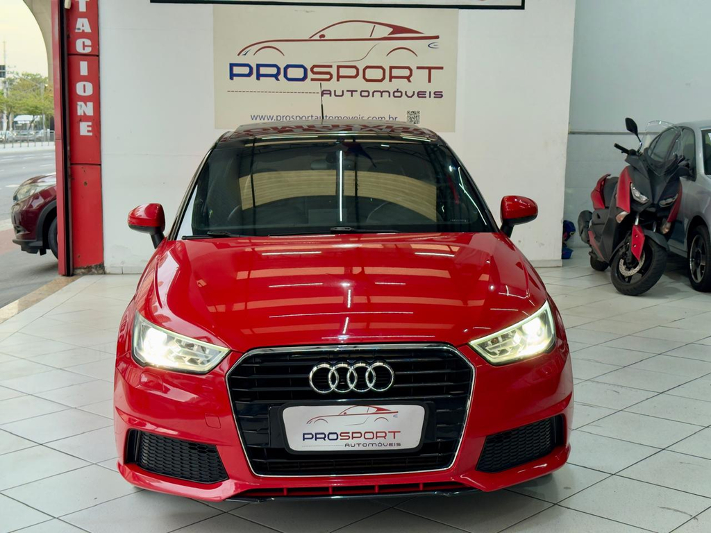 Audi A1 Vermelho