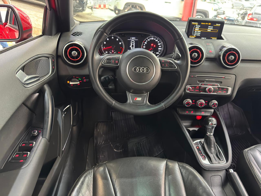 Audi A1 Vermelho