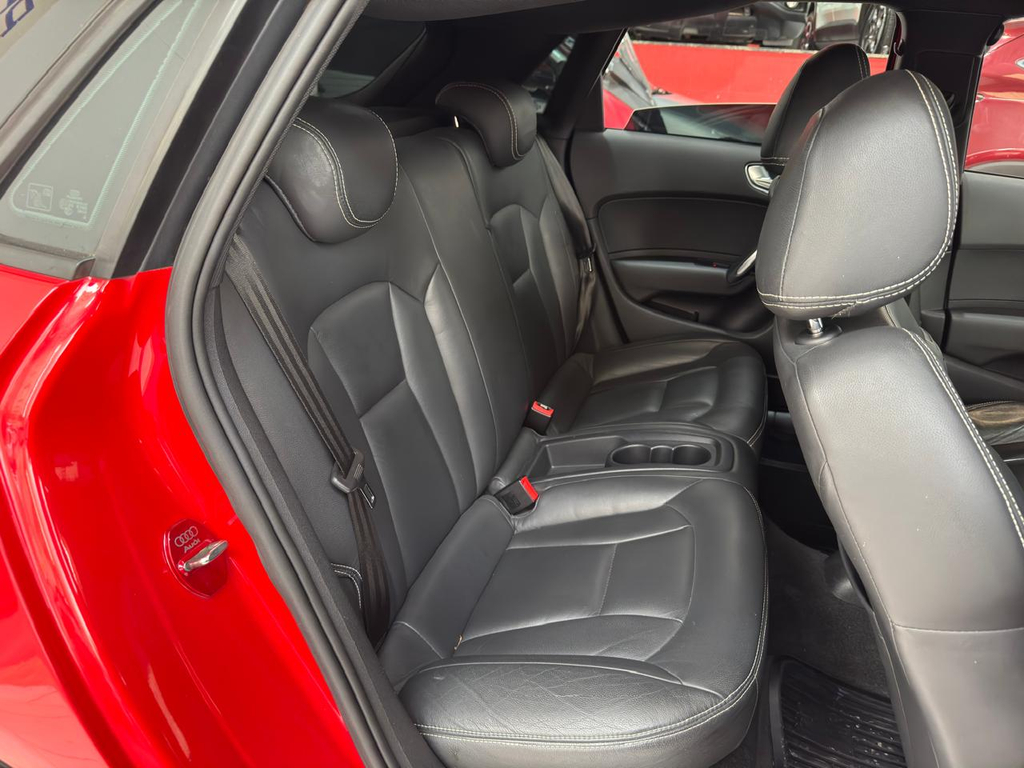 Audi A1 Vermelho