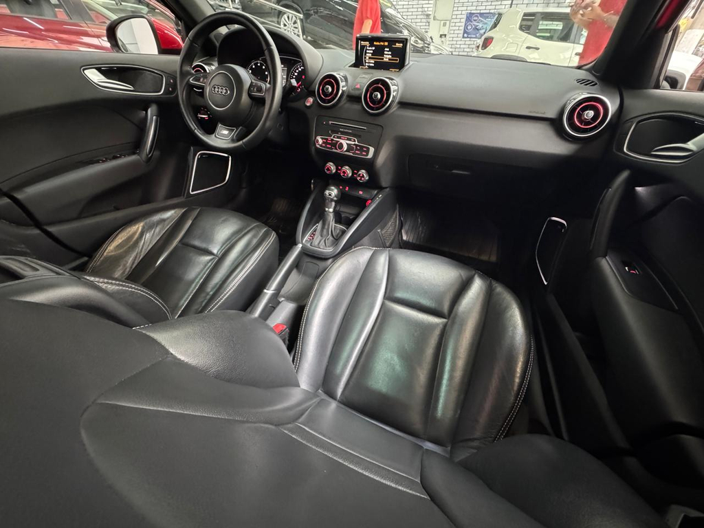 Audi A1 Vermelho