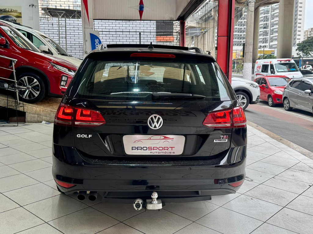 Volkswagen Golf Variant Preto