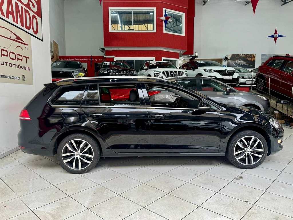 Volkswagen Golf Variant Preto