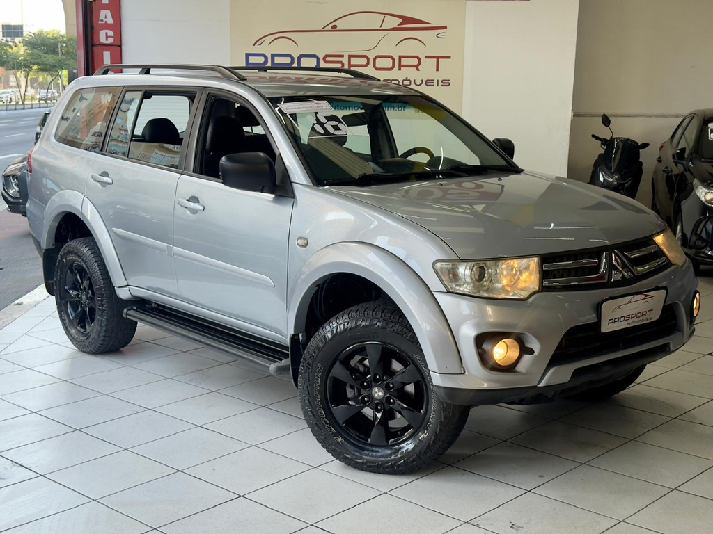 Mitsubishi Pajero Prata