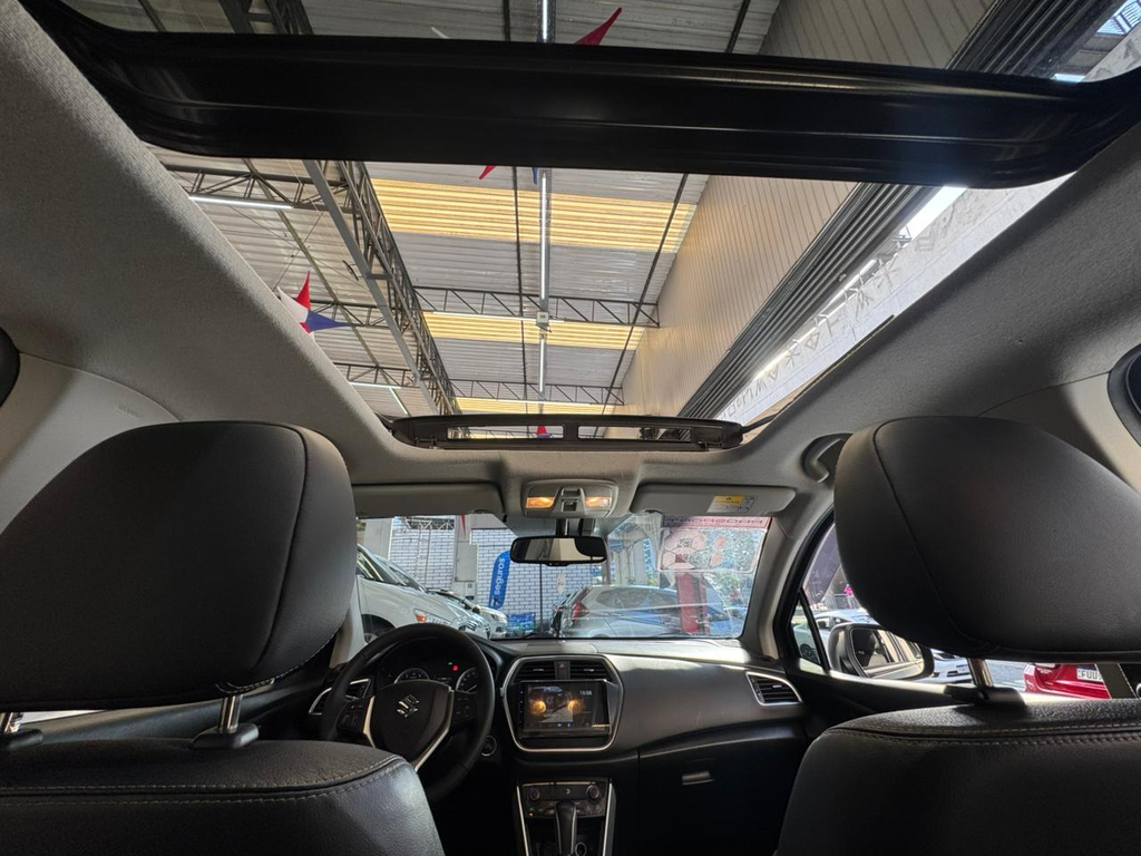 Suzuki S Cross Azul