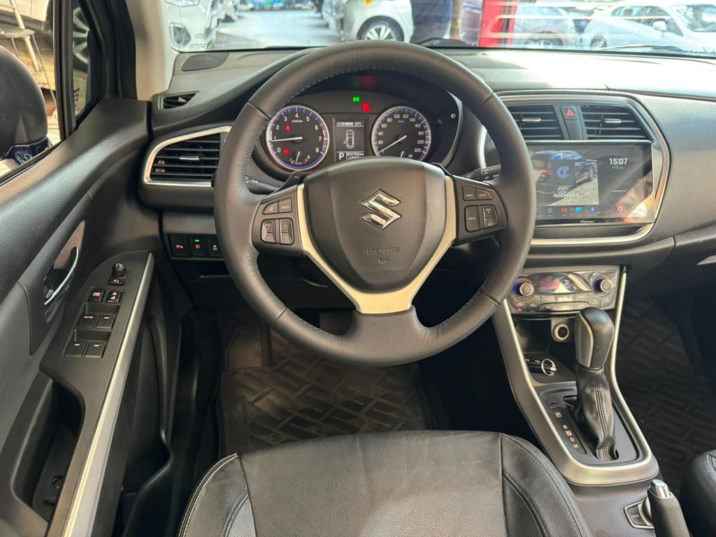 Suzuki S Cross Azul