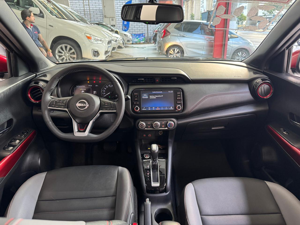 Nissan Kicks Preto