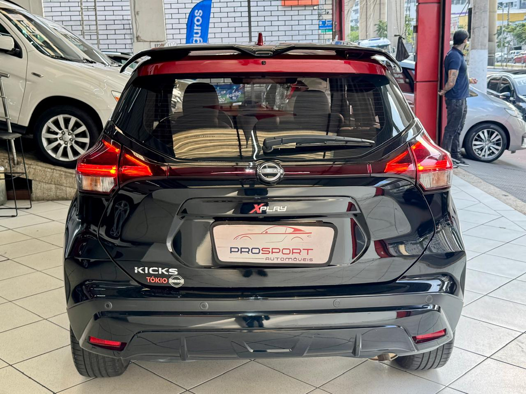 Nissan Kicks Preto