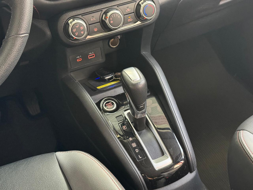 Nissan Kicks Preto