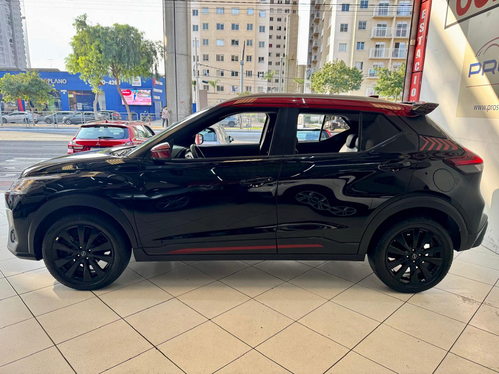 Nissan Kicks Preto