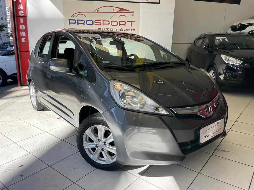 Honda Fit Cinza
