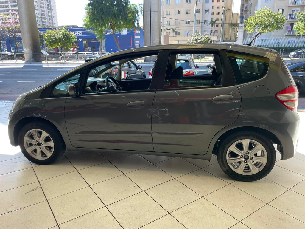 Honda Fit Cinza
