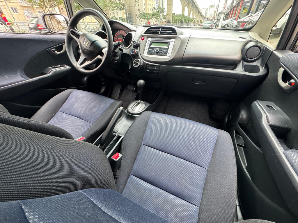 Honda Fit Cinza