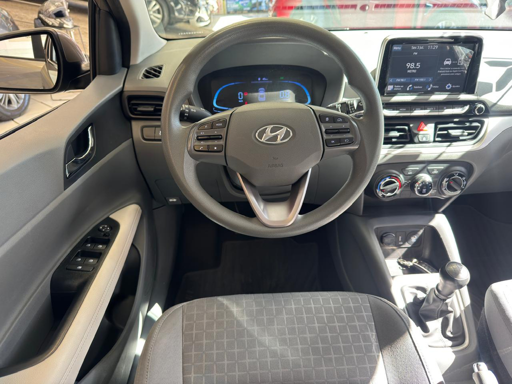 Hyundai HB20 Prata