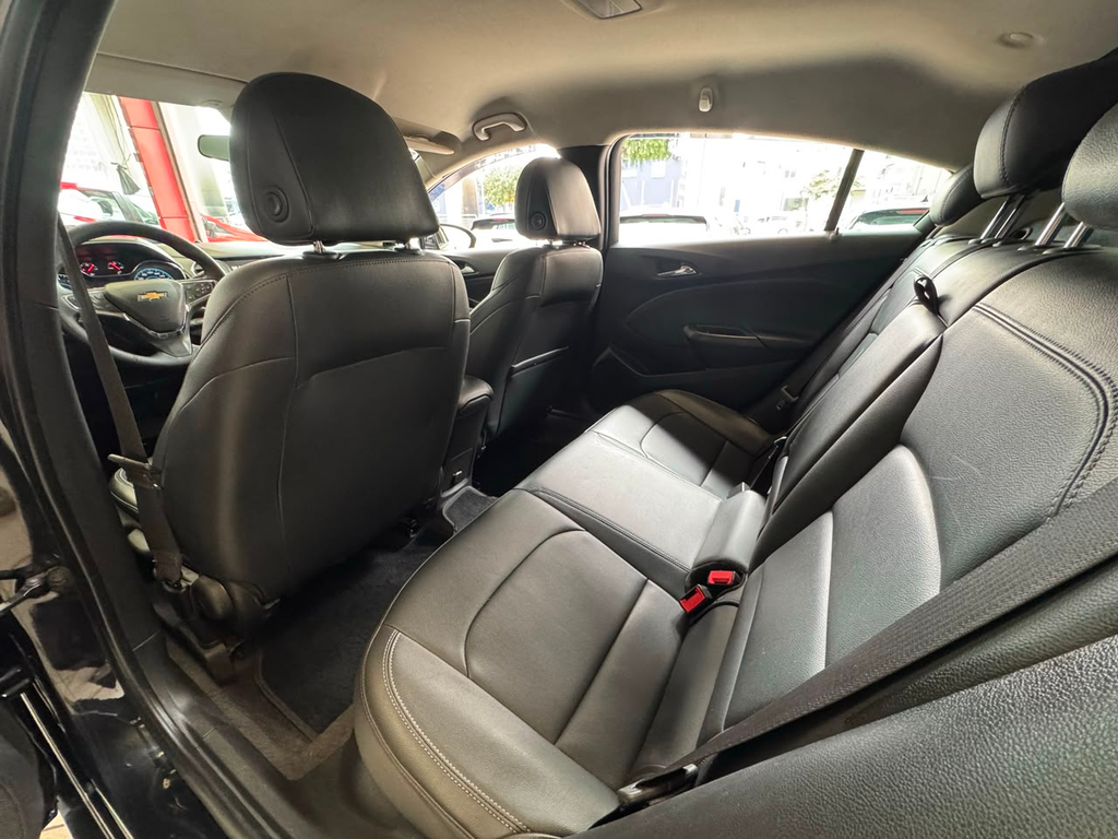 Chevrolet Cruze Sedan Preto