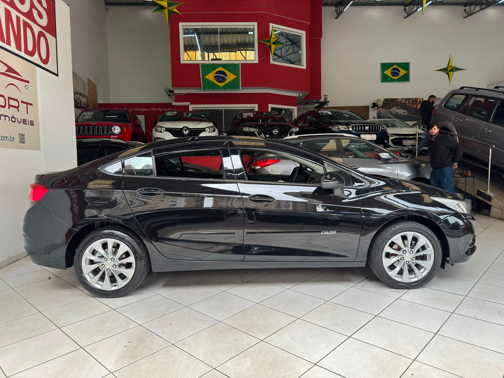 Chevrolet Cruze Sedan Preto