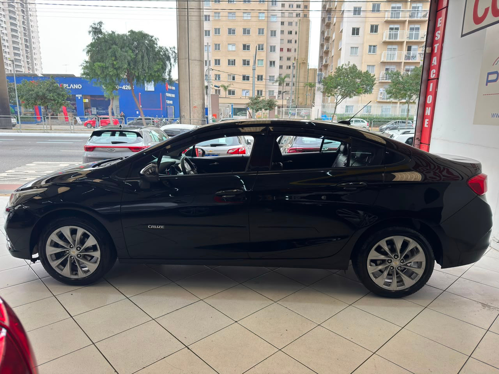 Chevrolet Cruze Sedan Preto