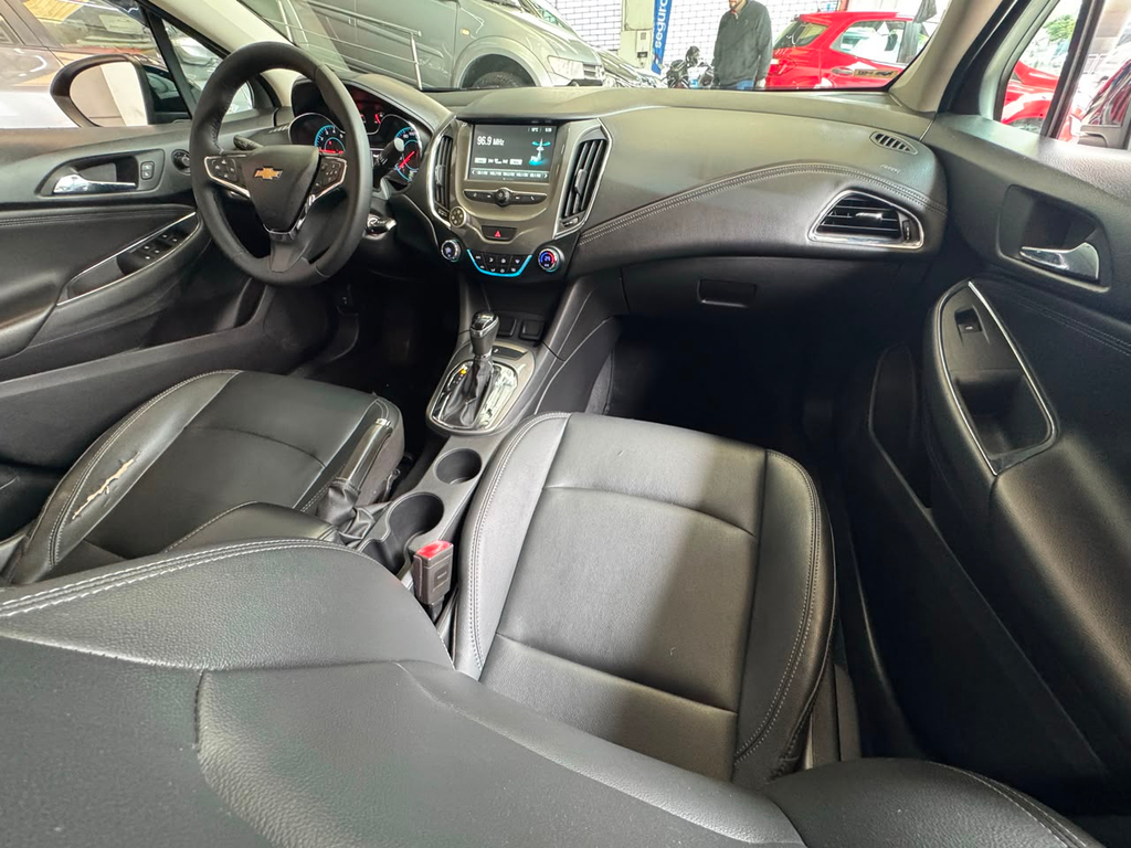 Chevrolet Cruze Sedan Preto