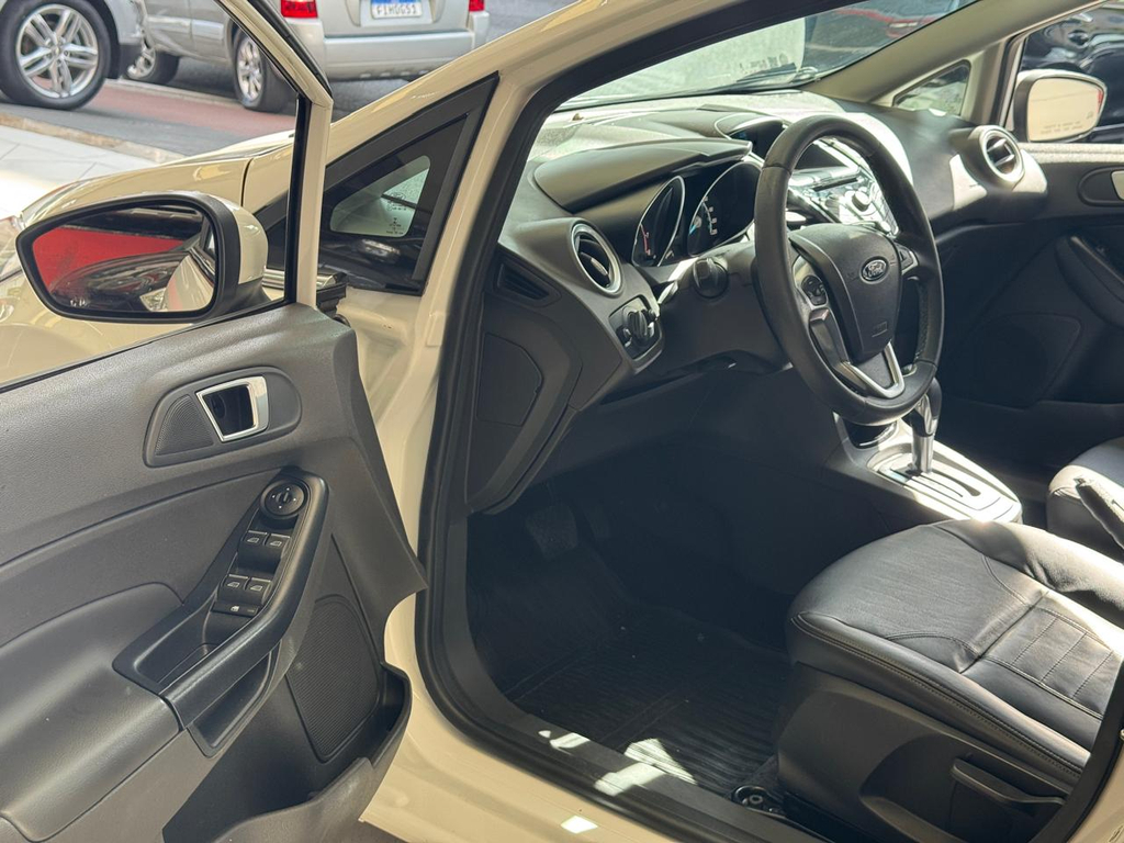 Ford New Fiesta Hatch Branco