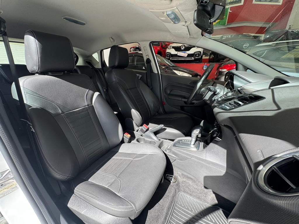 Ford New Fiesta Hatch Branco